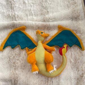 Pokemon 2013 Charizard 9 inch plush with bendable wings